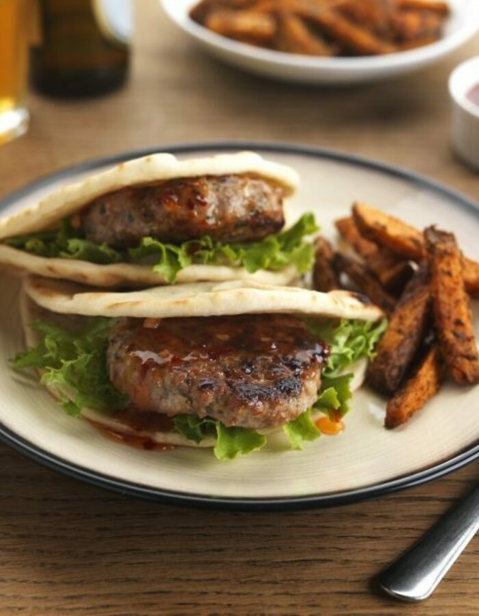 sweet-chilli-pork-burger-2-600×600-1_2022-08-10-081354_smgh