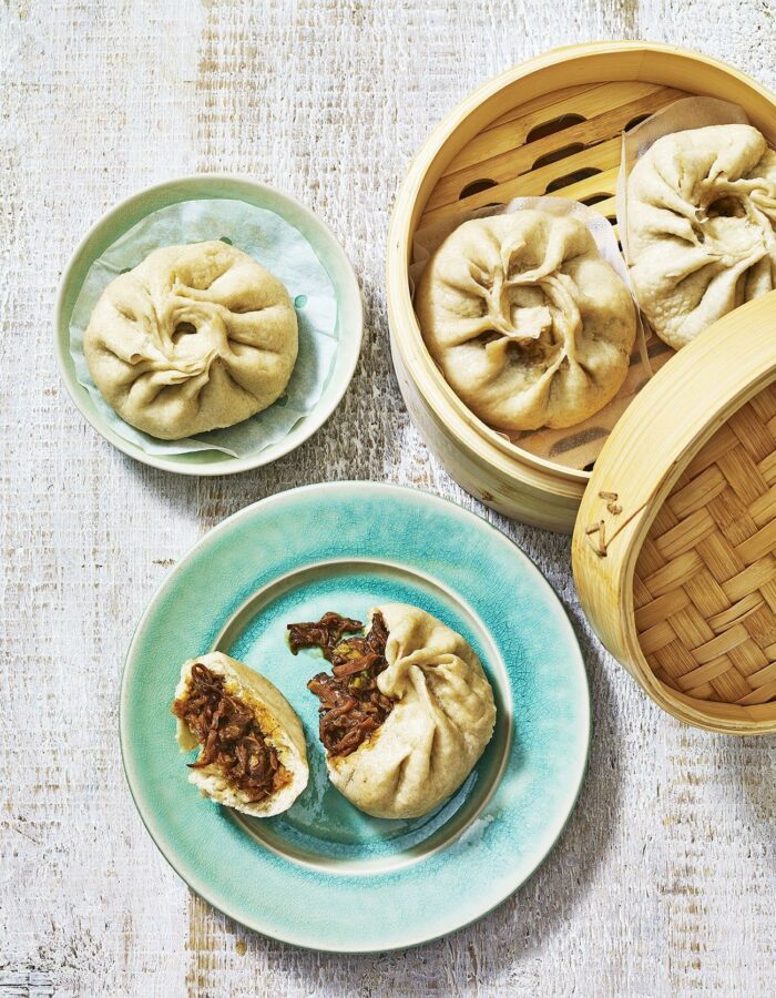 Braised_Oxtail_Baozi_1-1