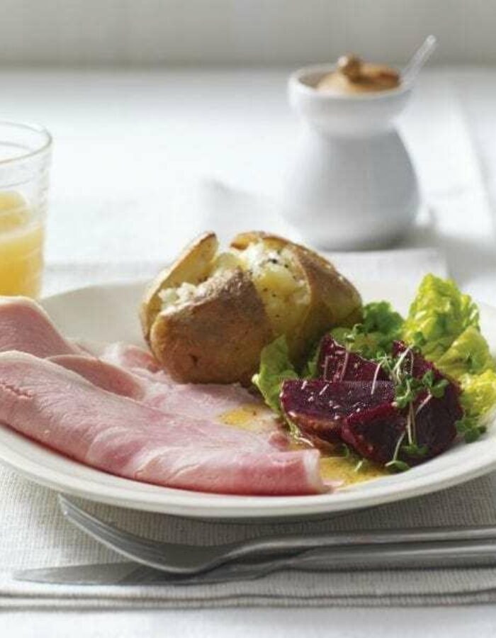 RC_P086_PORK-HAM-JACKET-POTATO-1-600×600-1_2022-08-10-081346_tbfi